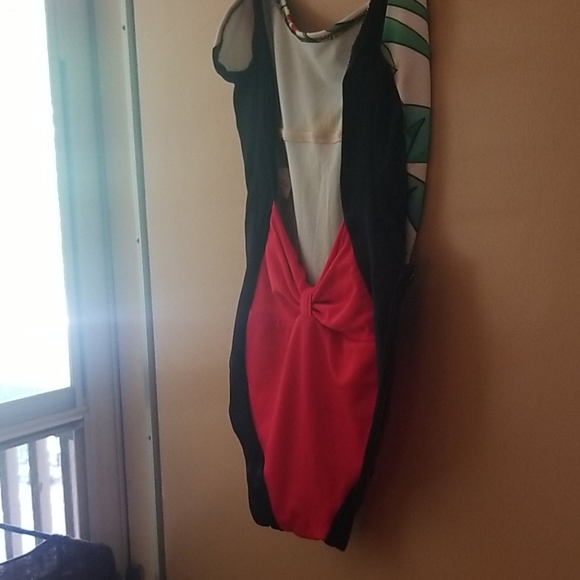 Minnie Mouse bathing suit - Picture 2 of 3